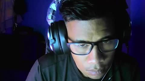 Snapshot of skyfall9875 chatting on 09/14/25, 04:50 skyfall9875 online show from 09/14/25, 04:50