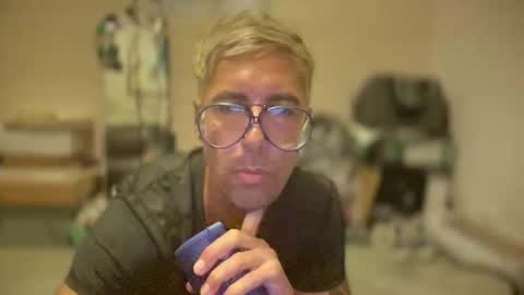 IAN HARD online show from 03/01/26, 03:03