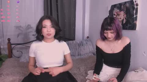 Snapshot of skyglow_ chatting on 10/27/25, 05:28 skyglow_ online show from 10/27/25, 05:28