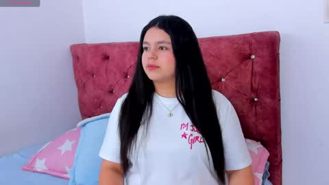 Snapshot of skyhotgirl chatting on 05/11/26, 06:27 Sky online show from 05/11/26, 06:27