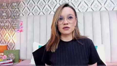 Snapshot of skyjunne chatting on 10/30/25, 05:46 Sky June online show from 10/30/25, 05:46