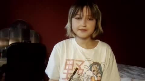 Snapshot of skylaporter1 chatting on 11/25/25, 10:37 your little angel Masha online show from 11/25/25, 10:37