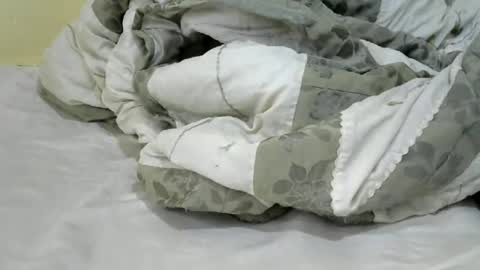 skylar2544 online show from 11/22/25, 06:34