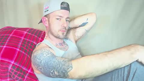 Snapshot of skylarrgrey chatting on 04/24/26, 04:26 SkylarGrey online show from 04/24/26, 04:26