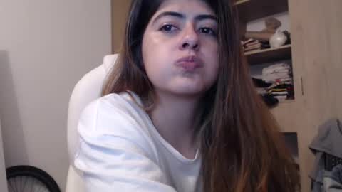 Skyler online show from 12/31/24, 04:49