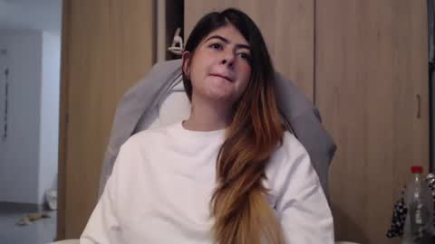 Skyler online show from 02/18/25, 01:54