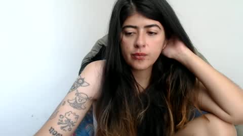 Snapshot of skyler1195 chatting on 07/02/26, 04:35 Skyler online show from 07/02/26, 04:35