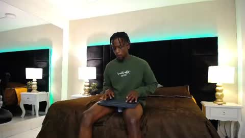 Snapshot of skylerbigxxx chatting on 07/16/26, 03:45 SKYLERBIGXXX online show from 07/16/26, 03:45