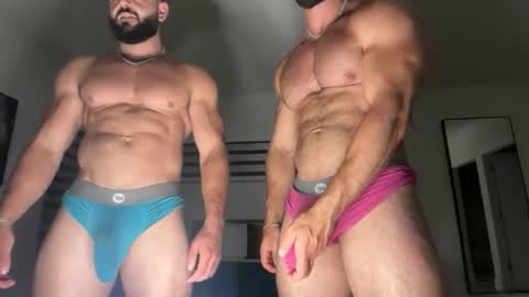 Snapshot of skylerflexes chatting on 04/23/26, 02:35 Skyler Flexes online show from 04/23/26, 02:35