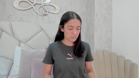 Skyler online show from 11/24/25, 07:57