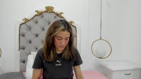 Snapshot of skylerwhite02 chatting on 07/05/26, 03:56 Skyler online show from 07/05/26, 03:56
