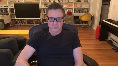 Skyline3371 online show from 12/28/24, 07:11