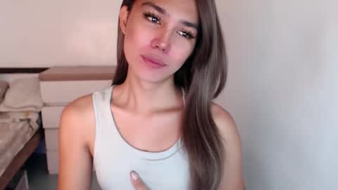 Snapshot of skyllerkent chatting on 11/12/25, 01:06 Sky online show from 11/12/25, 01:06