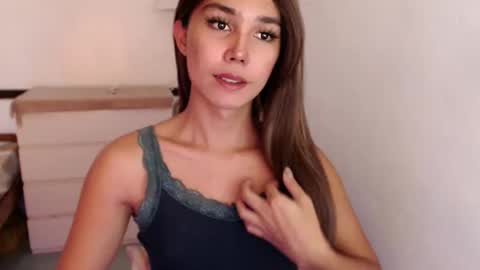 Snapshot of skyllerkent chatting on 03/18/26, 02:58 Sky online show from 03/18/26, 02:58