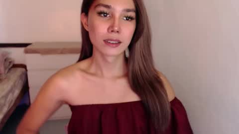 Snapshot of skyllerkent chatting on 04/17/26, 02:47 Sky online show from 04/17/26, 02:47