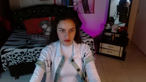 skyloverhot online show from 10/23/25, 08:07