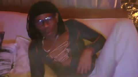 Snapshot of skyonetoo3 chatting on 02/22/25, 01:11 skyonetoo3 online show from 02/22/25, 01:11