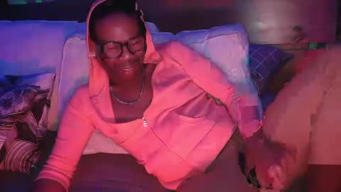 Snapshot of skyonetoo3 chatting on 03/02/25, 12:20 skyonetoo3 online show from 03/02/25, 12:20