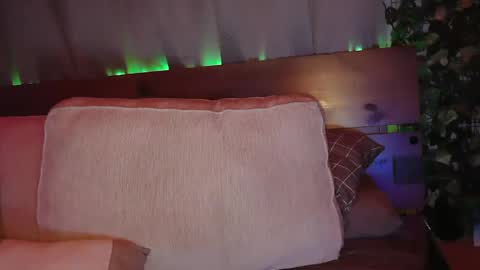 Snapshot of skyonetoo3 chatting on 03/02/25, 04:42 skyonetoo3 online show from 03/02/25, 04:42