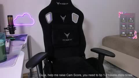 Snapshot of skyqueeni chatting on 11/14/25, 08:13 Nastya online show from 11/14/25, 08:13