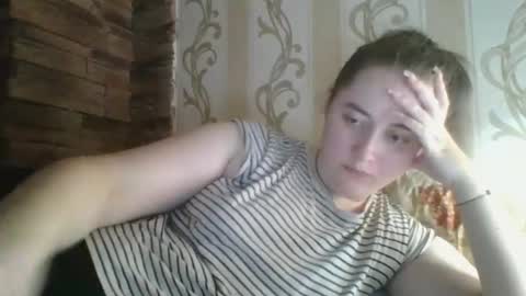 skyressie333 online show from 12/03/25, 08:51