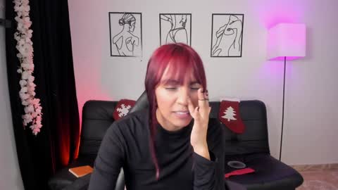 Snapshot of skyssoul chatting on 12/13/24, 12:31 cielo     online show from 12/13/24, 12:31