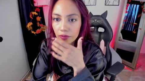 Snapshot of skyssoul chatting on 11/26/25, 09:16 cielo online show from 11/26/25, 09:16