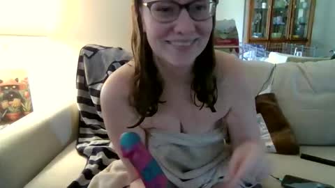 Snapshot of skywinters chatting on 03/16/26, 07:40 Sky Winters online show from 03/16/26, 07:40