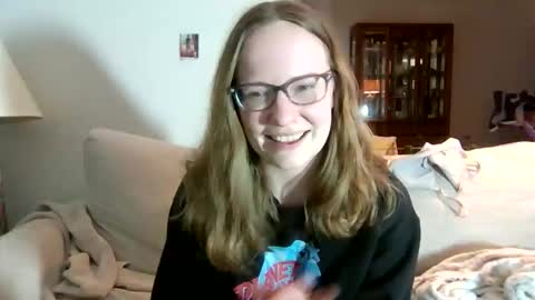 Snapshot of skywinters chatting on 03/23/26, 10:58 Sky Winters online show from 03/23/26, 10:58