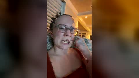 Snapshot of skywinters chatting on 03/27/26, 12:05 Sky Winters online show from 03/27/26, 12:05