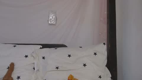 Snapshot of skyy_brown chatting on 02/20/25, 03:12 Bella online show from 02/20/25, 03:12