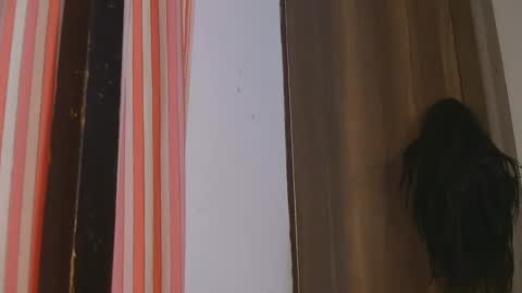 Snapshot of skyy_brown chatting on 03/02/25, 03:37 Bella online show from 03/02/25, 03:37