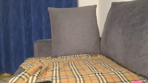 Snapshot of skyy_brown chatting on 11/30/25, 08:02 Bella online show from 11/30/25, 08:02