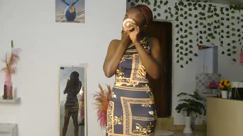 Snapshot of skyy_brown chatting on 06/13/26, 01:58 Bella online show from 06/13/26, 01:58