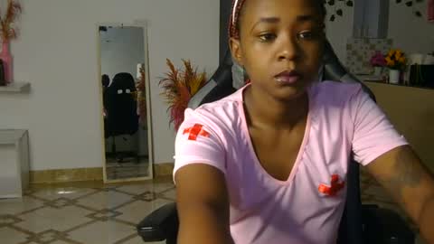 Snapshot of skyy_brown chatting on 06/14/26, 01:47 Bella online show from 06/14/26, 01:47