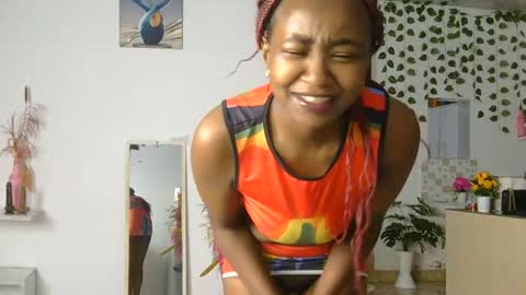 Snapshot of skyy_brown chatting on 06/27/26, 01:10 Bella online show from 06/27/26, 01:10