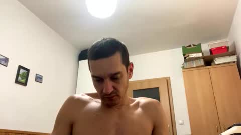 Snapshot of slabyhrac chatting on 09/14/25, 12:43 slabyhrac online show from 09/14/25, 12:43