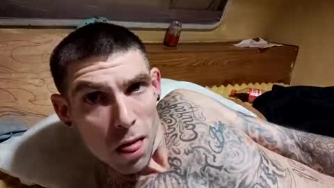 Snapshot of slangincock69 chatting on 01/19/25, 09:55 SexyMFSlangincock69FYPM online show from 01/19/25, 09:55