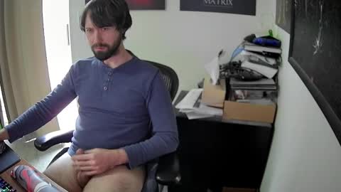 Snapshot of slave2pussy chatting on 03/03/25, 12:04 slave2pussy online show from 03/03/25, 12:04