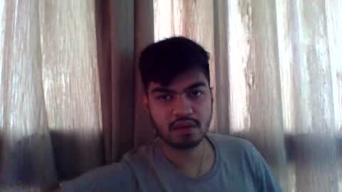 Snapshot of slavesj18 chatting on 10/01/25, 04:40 Add me on hangout sjcool1998 online show from 10/01/25, 04:40