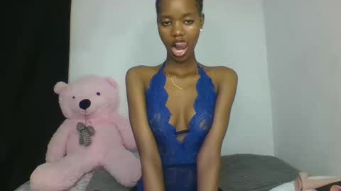 Snapshot of slaybby chatting on 02/02/26, 07:23 Slaybby online show from 02/02/26, 07:23