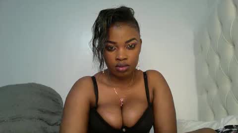 Rose online show from 09/28/25, 09:20