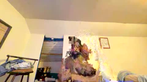 Snapshot of slaythereal3 chatting on 03/18/26, 03:31 slaythereal3 online show from 03/18/26, 03:31