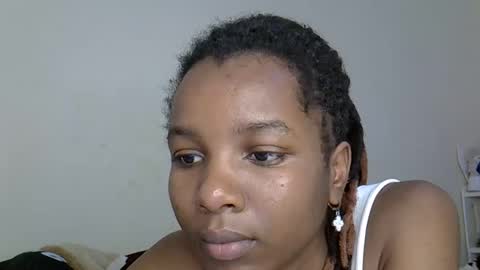 sleciah online show from 11/19/25, 09:31