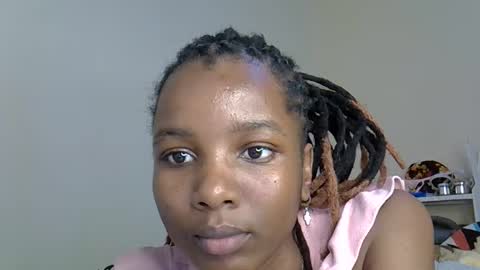 sleciah online show from 11/25/25, 09:42