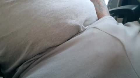 Snapshot of sleek0120 chatting on 02/16/26, 03:41 sleek0120 online show from 02/16/26, 03:41