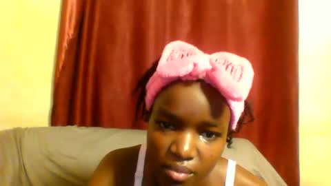 Snapshot of sleek_ass chatting on 03/01/25, 11:50 sleek_ass online show from 03/01/25, 11:50