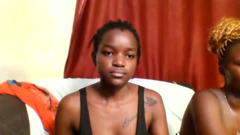 Snapshot of sleek_ass chatting on 03/11/25, 10:31 sleek_ass online show from 03/11/25, 10:31