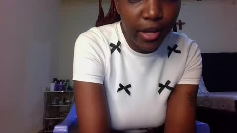 Snapshot of sleek_ass chatting on 09/24/25, 08:23 sleek_ass online show from 09/24/25, 08:23