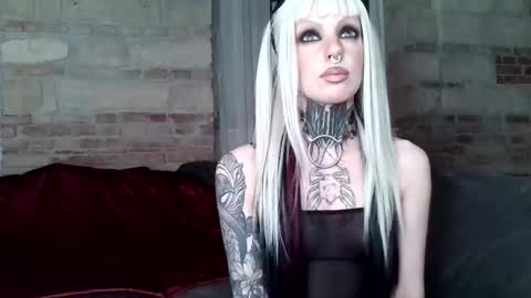 Snapshot of sleeperly chatting on 02/08/26, 02:26 sleeperly online show from 02/08/26, 02:26